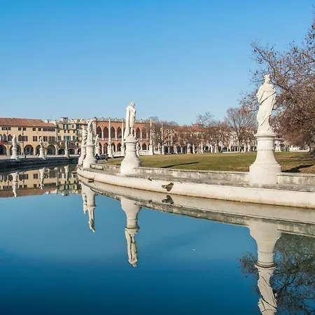 Lovely Prato Della Valle Padova